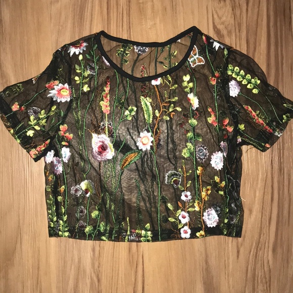 Tops - Sheer mesh black floral embroidered crop top